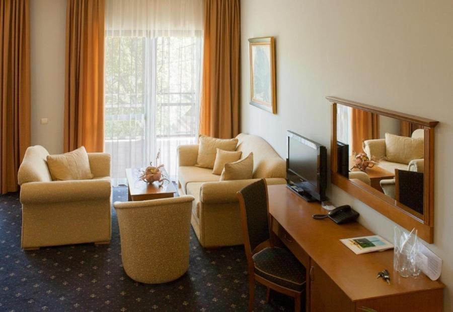 וליקו טורנובו Hotel Panorama מראה חיצוני תמונה