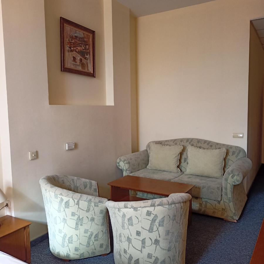 וליקו טורנובו Hotel Panorama מראה חיצוני תמונה