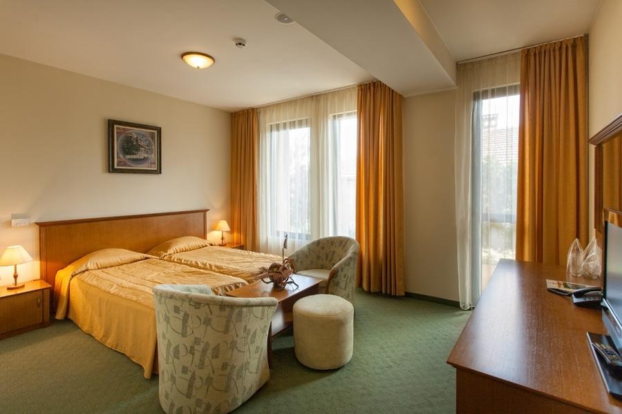 וליקו טורנובו Hotel Panorama מראה חיצוני תמונה